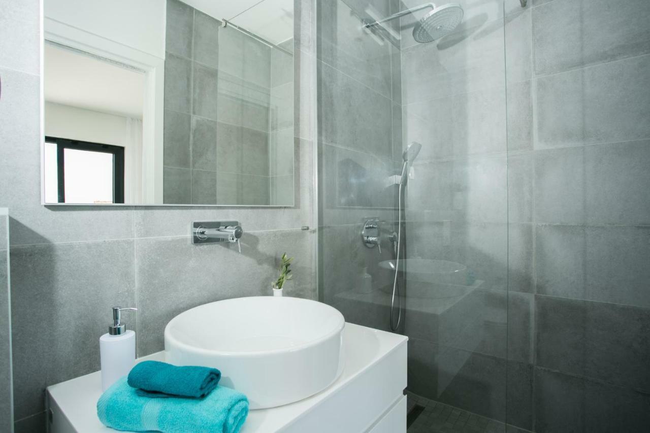 Holiday Home Olive Exclusive - 8 People, Heated Pool, Okrug Gornji, Sea View Trogir Exterior foto